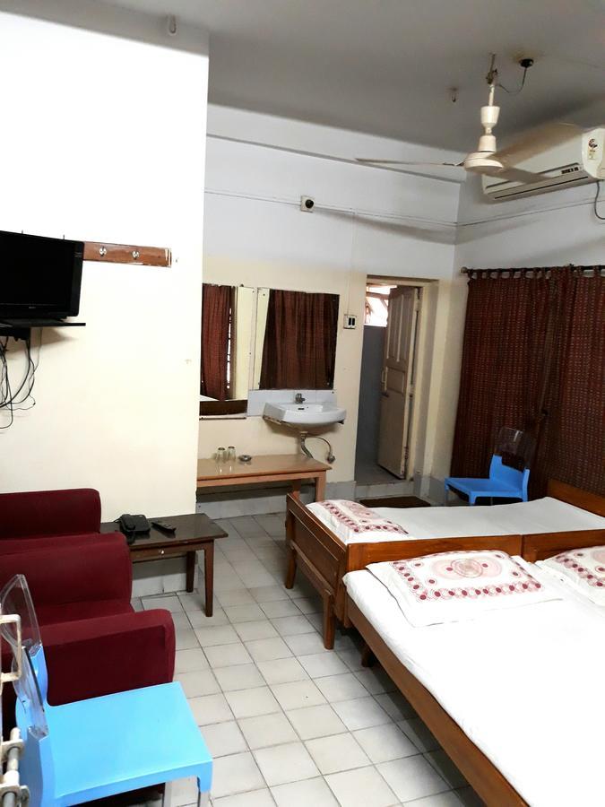 Chaiti Lodge - Santiniketan Bolpur Esterno foto